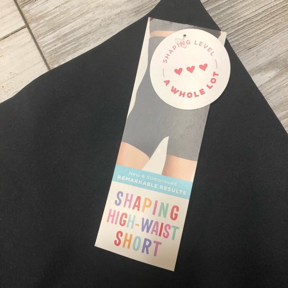 🆕 Spanx Asset High Waisted Mid Thigh Shaper - Picture 7 of 8